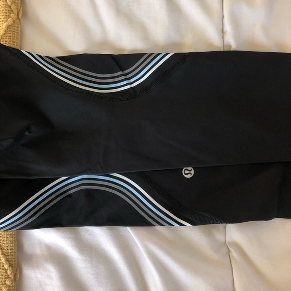 LULU LEMON LEGGINGS - Picture 3 of 3